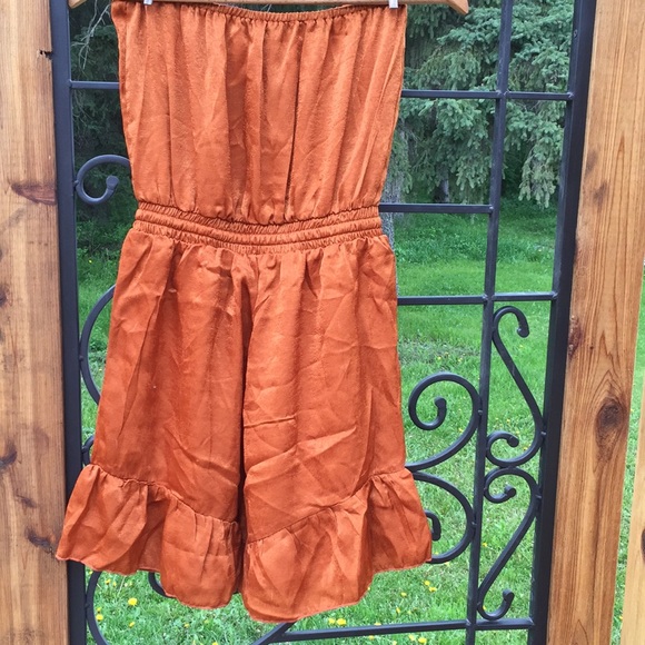 Sleeveless romper - Picture 2 of 3